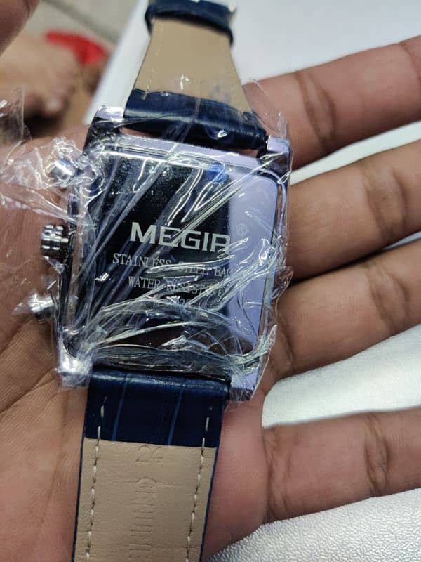 MEGIR watch 10