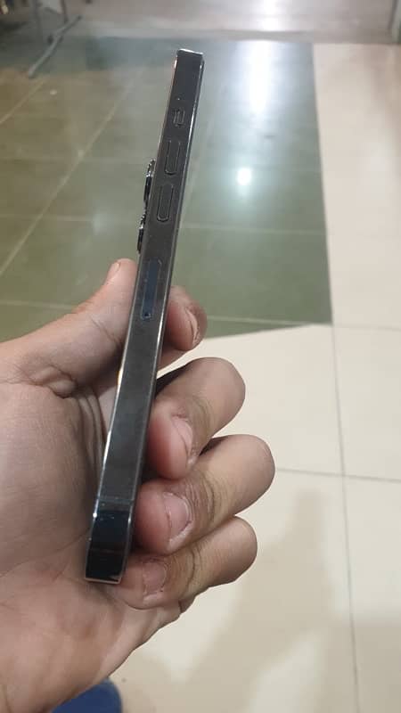 iPhone 13 Pro 1tb factory unlock condition 10/10 7