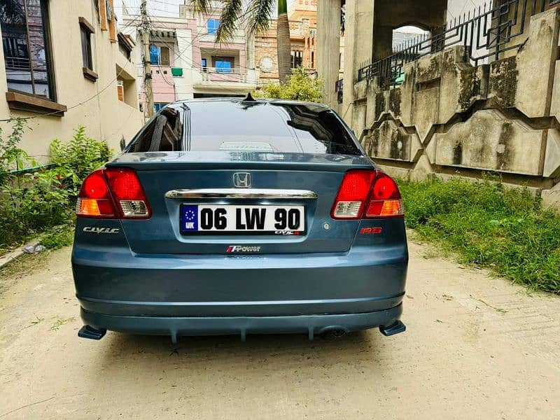 Honda Civic 2005 3