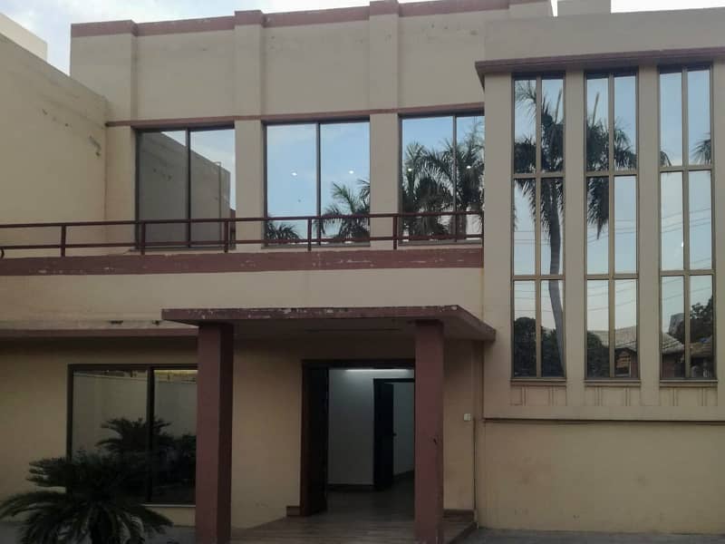 1 Kanal House for Rent in Gulberg Lahore 1