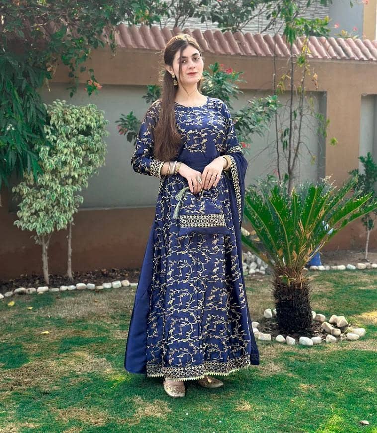 Navy blue embroidered choli  delivery free All over pakistan. 0