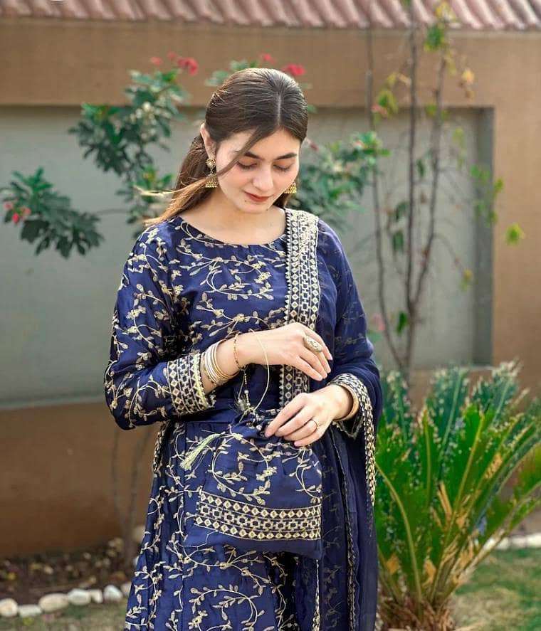 Navy blue embroidered choli  delivery free All over pakistan. 1