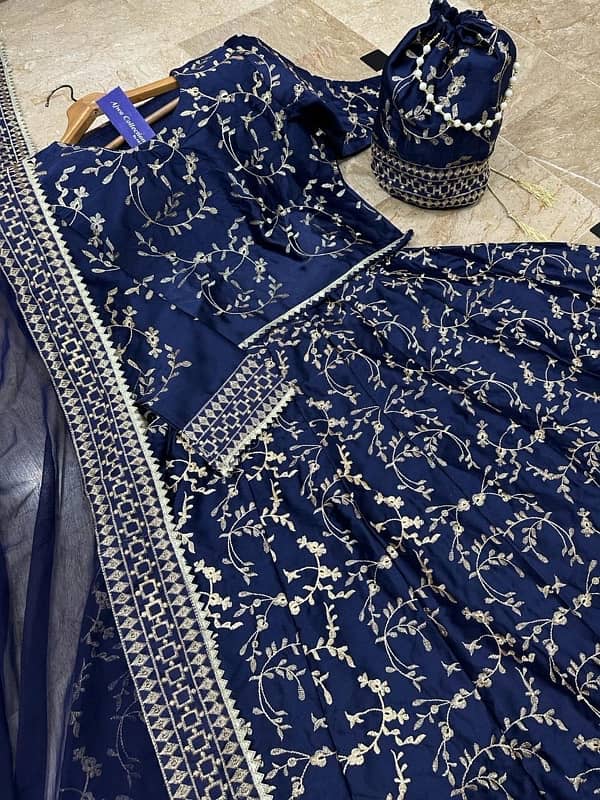 Navy blue embroidered choli  delivery free All over pakistan. 3