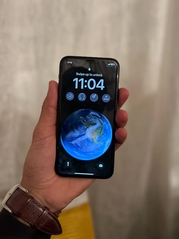 Iphone 11 Pro Non PTA 64 GB 1