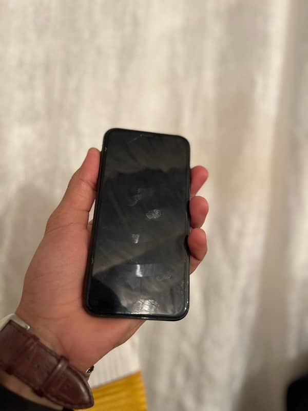 Iphone 11 Pro Non PTA 64 GB 8