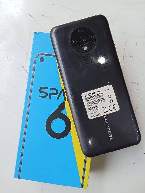 tecno spark 6 4/64 with box charger 2