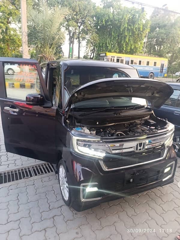 Honda N Box Custom 2021 03009803980 4