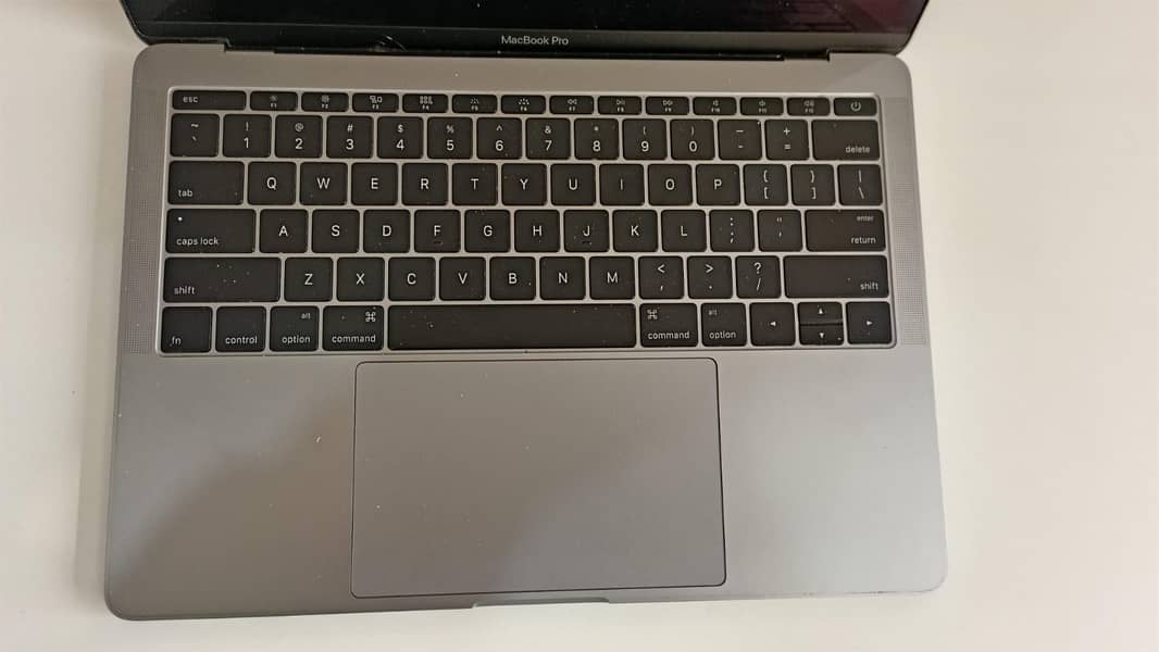 Apple MacBook Pro- 2016 1