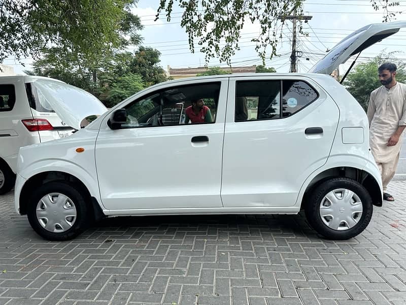 Suzuki Alto 2023 10