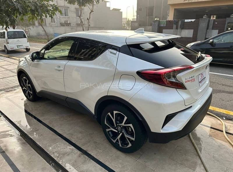 Toyota C-HR 2018 3