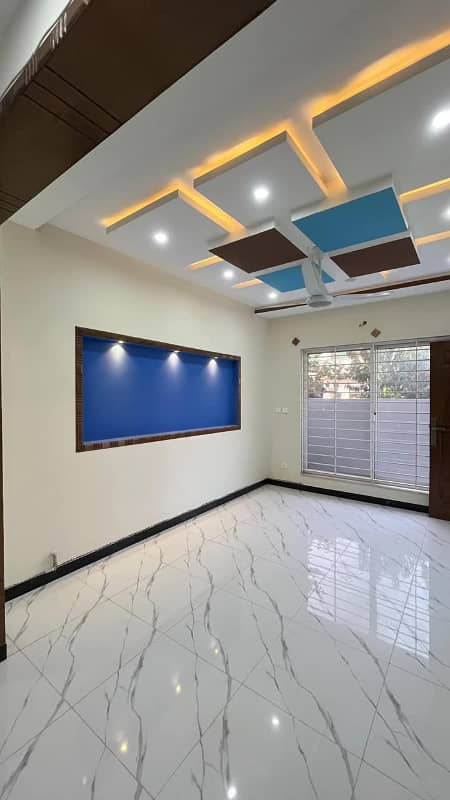 (30*60 ) 7 Marla Brand New House Available For Rent In G13 6