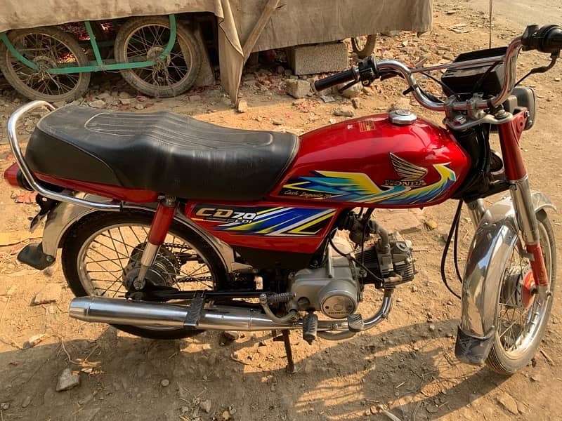 Honda 70 10/10 condition for argeng need money 3