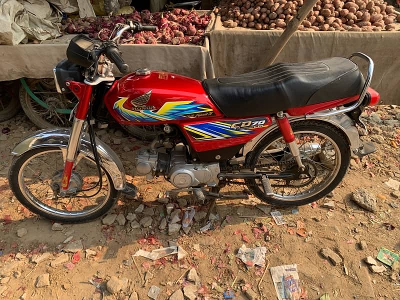 Honda 70 10/10 condition for argeng need money 8