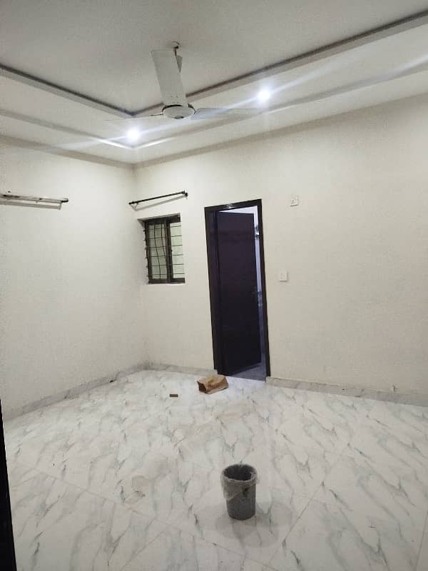 06 MARLA SEPRATE GATE INDEPENDENT LOWER PORTION FOR RENT IN JOHAR TOWN LAHORE 0