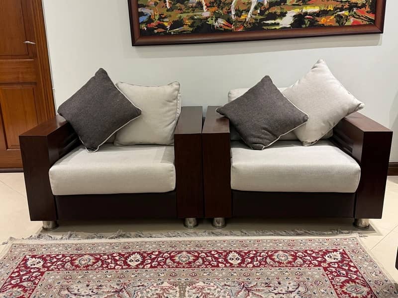 creamish white  7 sitter sofa set 1