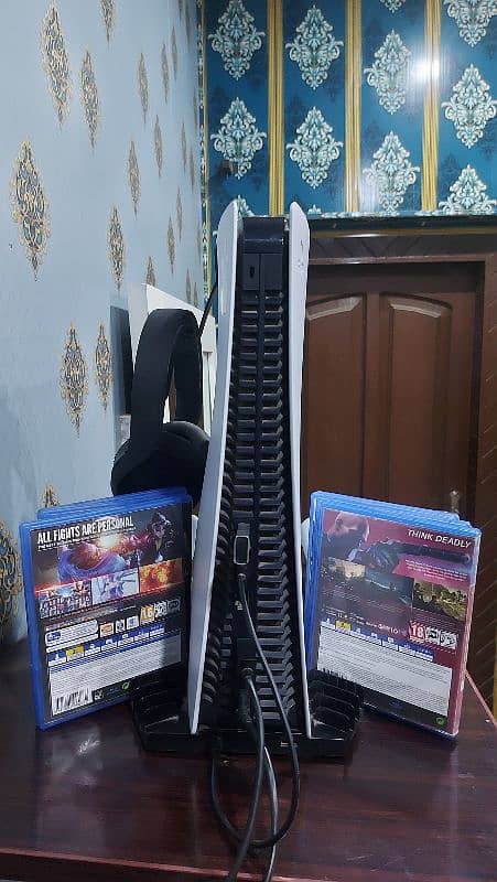 PS5 Original Disc Edition (UAE) 3