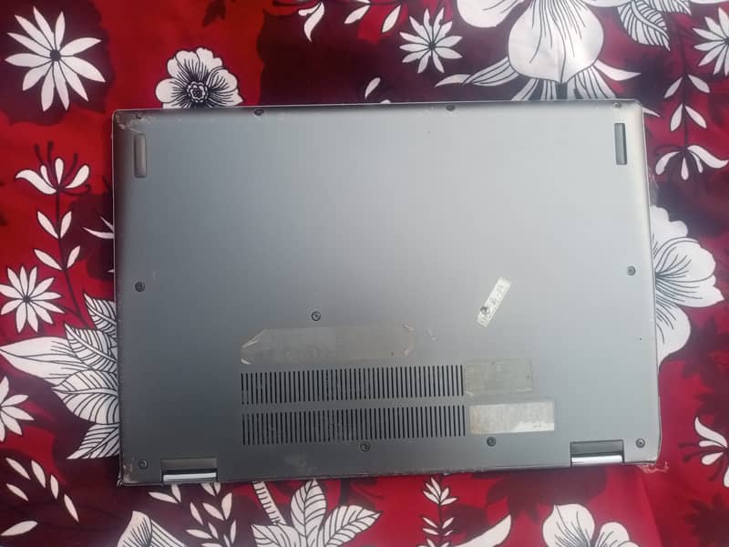 urgent sale i5 8th generation laptop very good condition 3