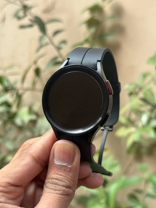 Samsusng Galaxy Watch 5 Pro 45mm 2