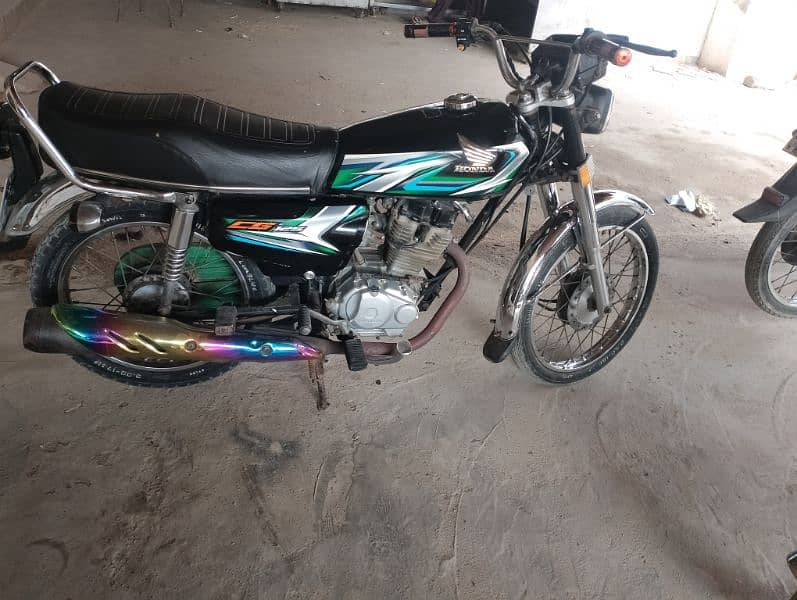 honda CG 125good cadaction karachi nomber 3