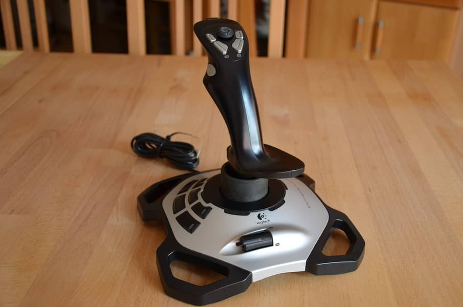 Logitech Extreme 3D Pro Joystick For Gaming and Simulators 0