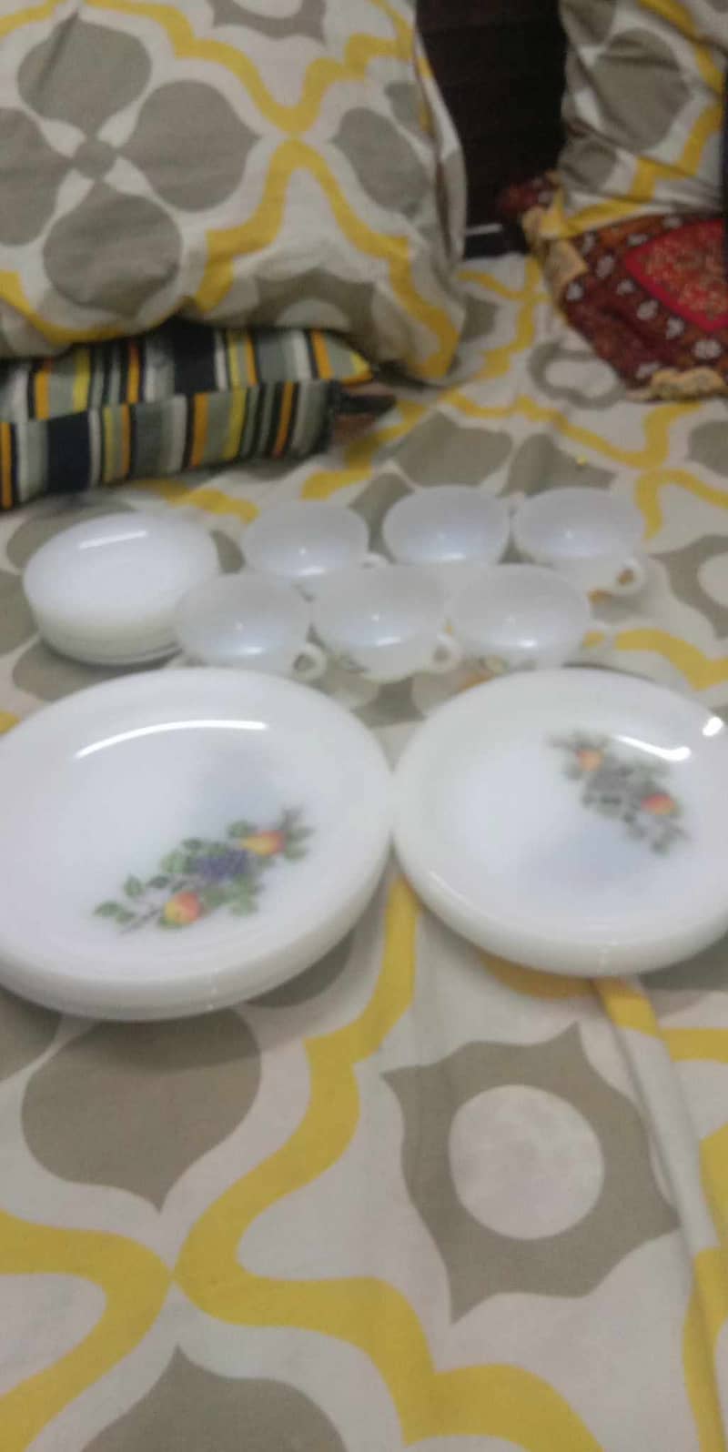 Dinner Sets / 24  person dinner set / set 0