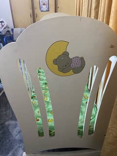 baby cot in good condition