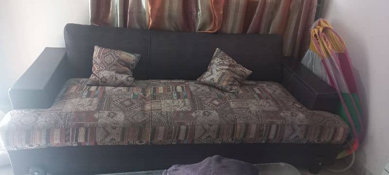 USED SOFA 7  SEATER 12