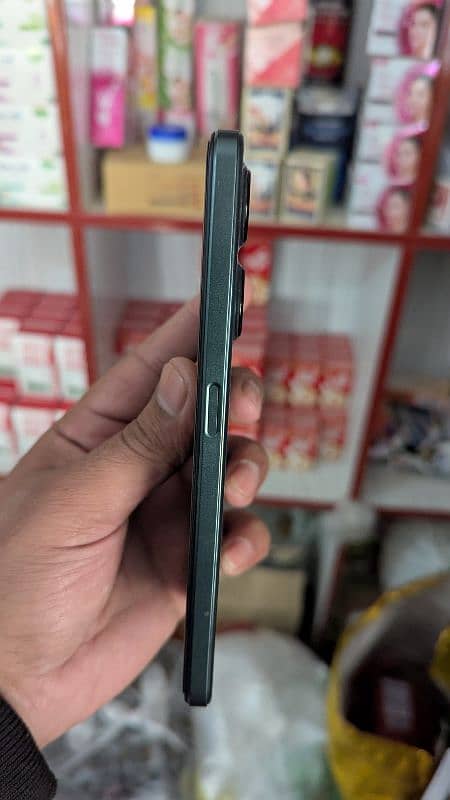 one plus N30 5G 7