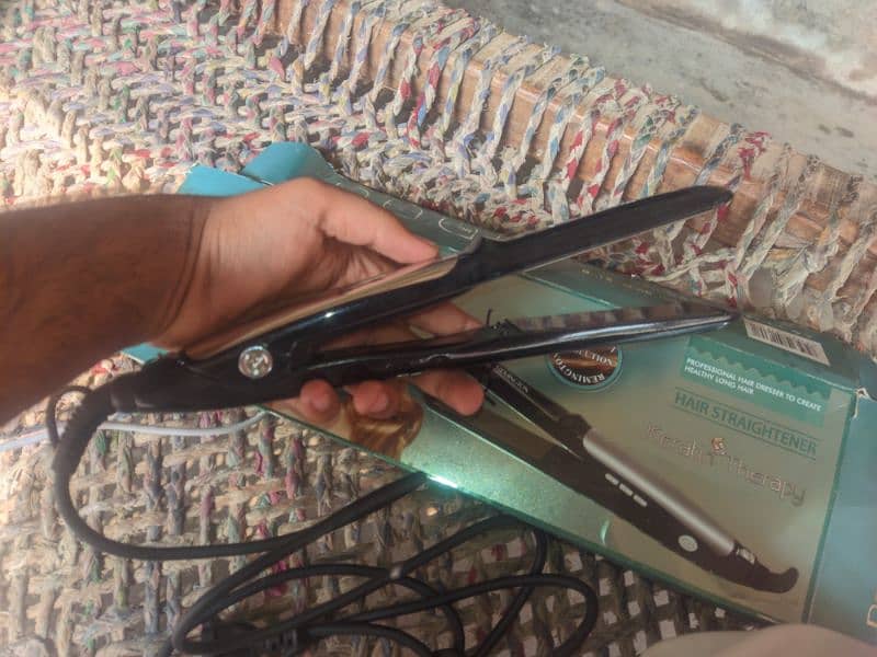 Hair Straightener | Keratin hair straightener Rahim Yar Khan - Hair 3