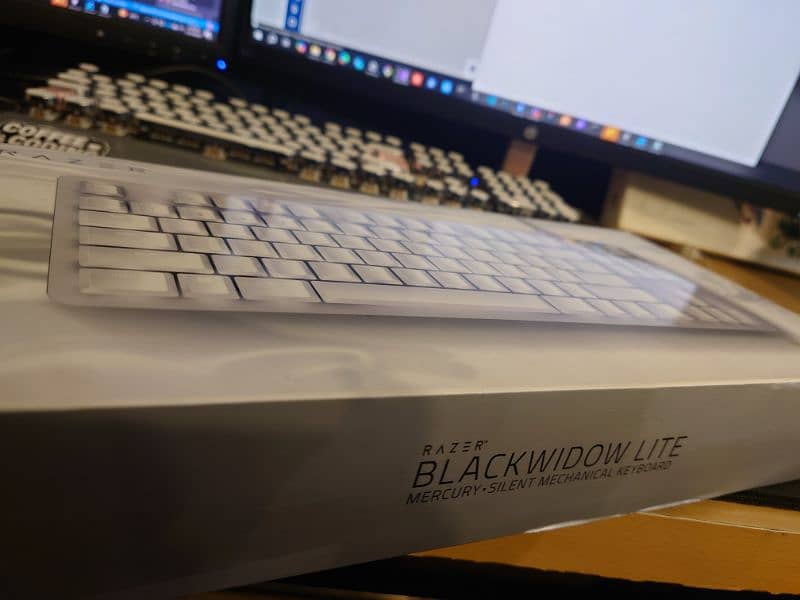 RAZER Mechanical Keyboard BLACK WIDOW MERCURY 5