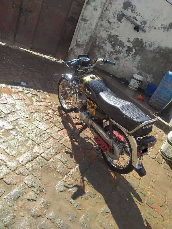 Yamaha Dhoom 2013 CD-70 with original accessories for sale in Chakwal 3