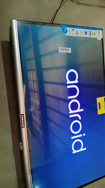 led 32 inch Samsung Android borderless voice remote Bluetooth woofer t 1