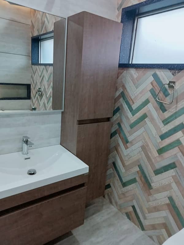 1 Kanal Fully Furnished Upper Portion Lower Lock For Rent In Overseas A Bahria Town Lahore 9