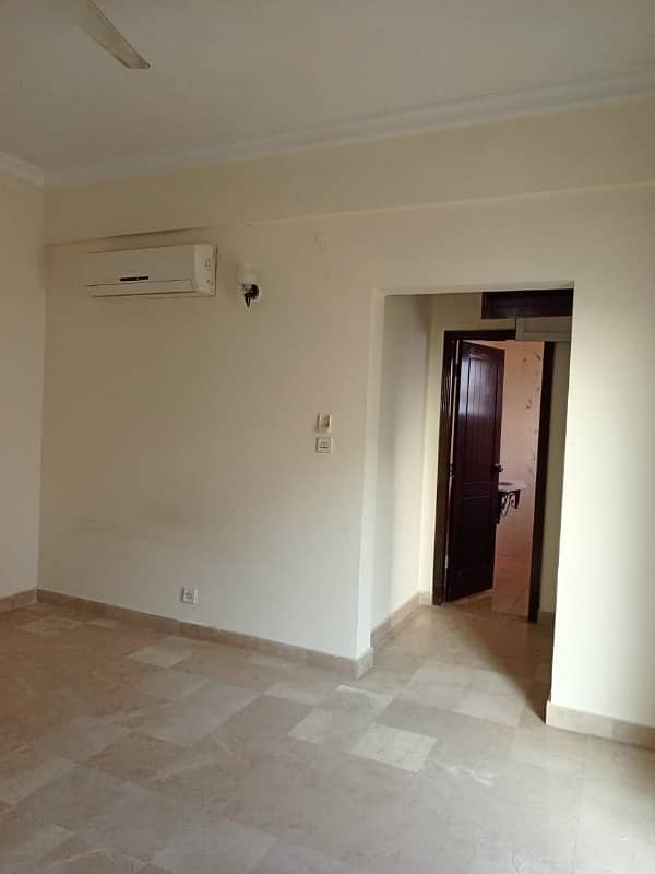 3 Bed rooms Attach Bath Tv Lounge Kitchen Drawing Dining Un Furnished Appartment available for rent in F 11 16