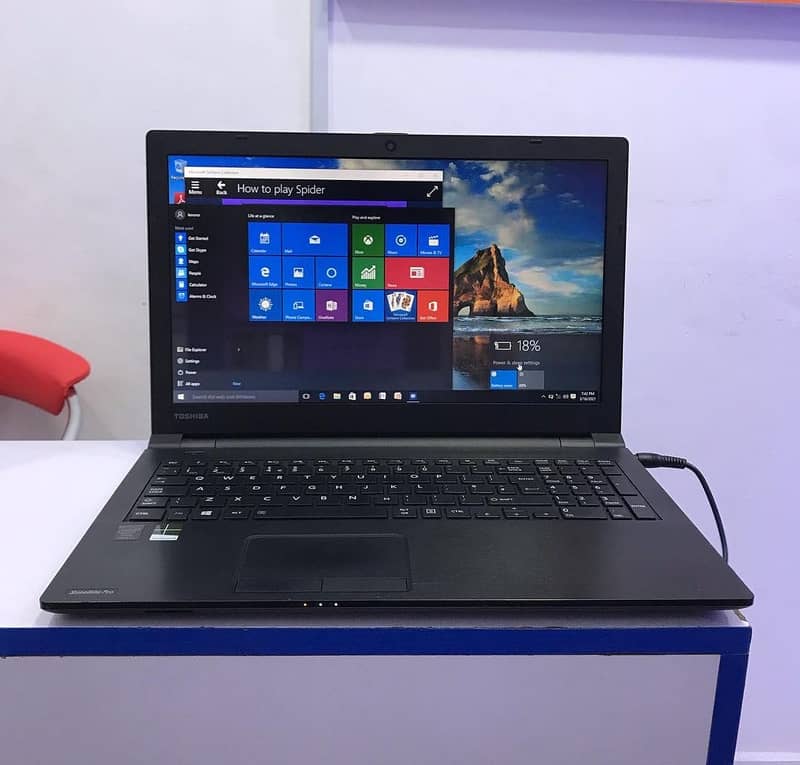 Toshiba Satellite Pro R50-C | i3 6th Gen 0