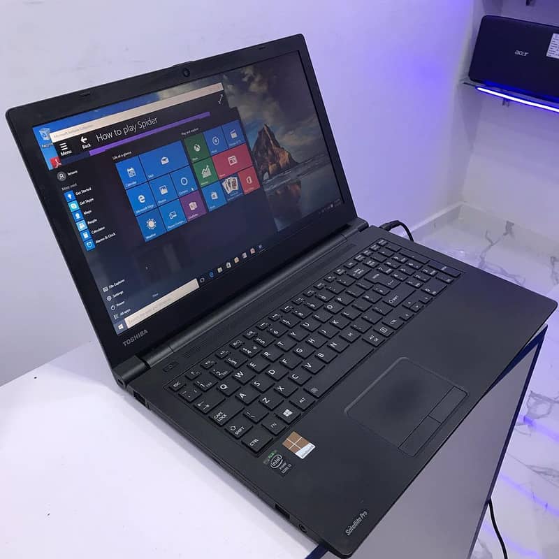 Toshiba Satellite Pro R50-C | i3 6th Gen 2