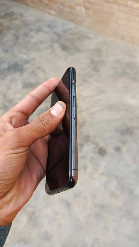 iphone pta hai 64gb 0305 9331980 2