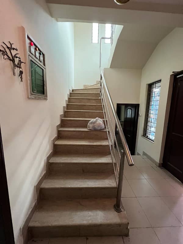 10 Marla 05 Bedroom House Available For Rent In Askari-10 Sector-C Lahore Cantt 22