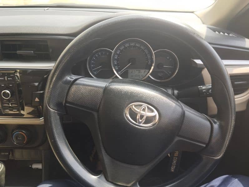 Toyota Corolla Altis 2016 7