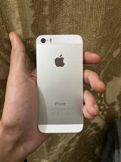 iphone 5s. 64 GB. good condition