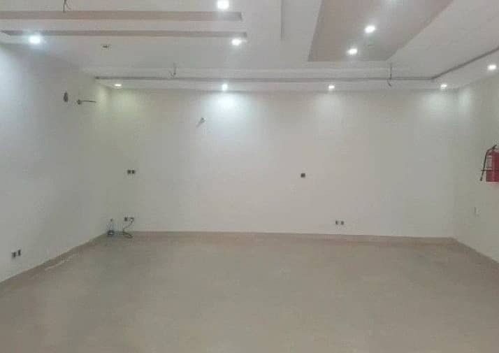 4 Marla 3rd Floor Office With Elevator For Rent In DHA Phase 5,Block CCA, Lahore. 6