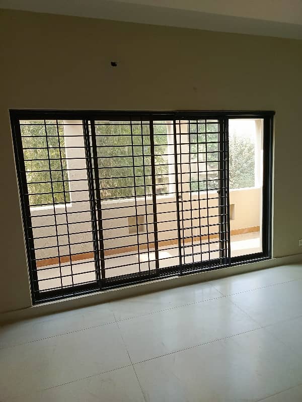 Well Maintained Tiled House For RENT 7