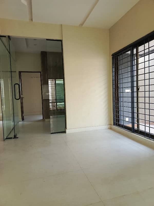 Well Maintained Tiled House For RENT 18