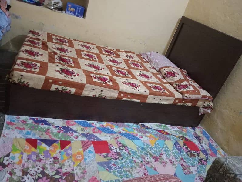 bed for urjunt sale 1