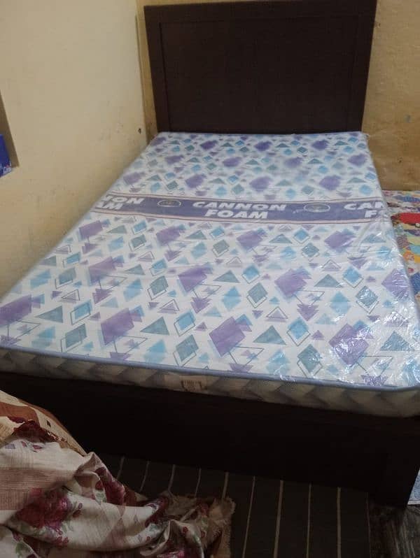 bed for urjunt sale 2