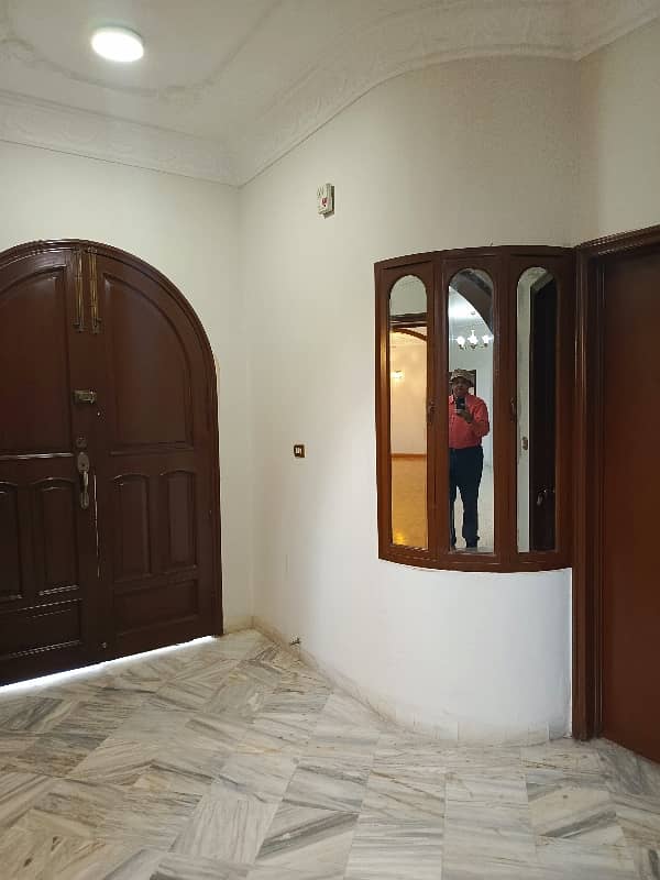 2 Kanal Beautiful corner House For RENT 2