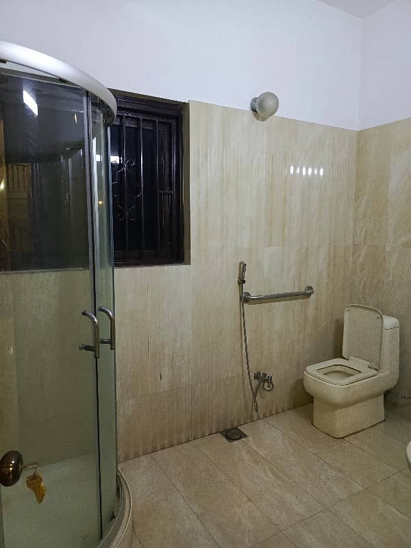 2 Kanal Beautiful corner House For RENT 28