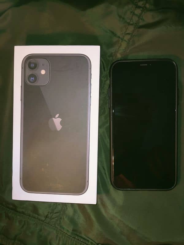 iPhone 11  JV 64GB, 97 Health, waterpack, with box 3