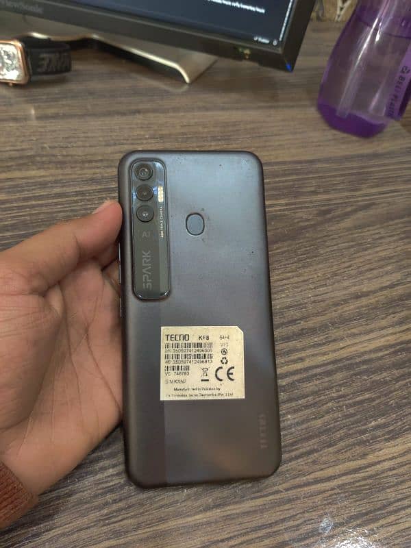 Tecno spark 7 pro 0