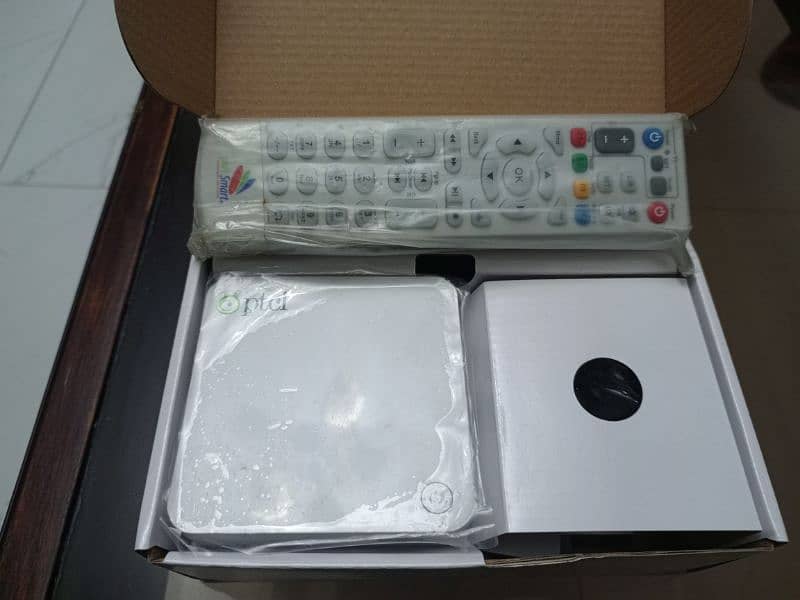 Ptcl Smart Android Box Tv 6 months Used 2